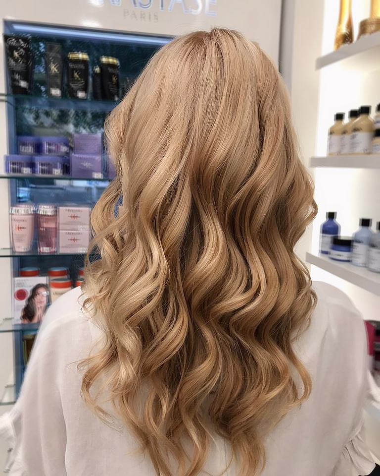 blond auriu