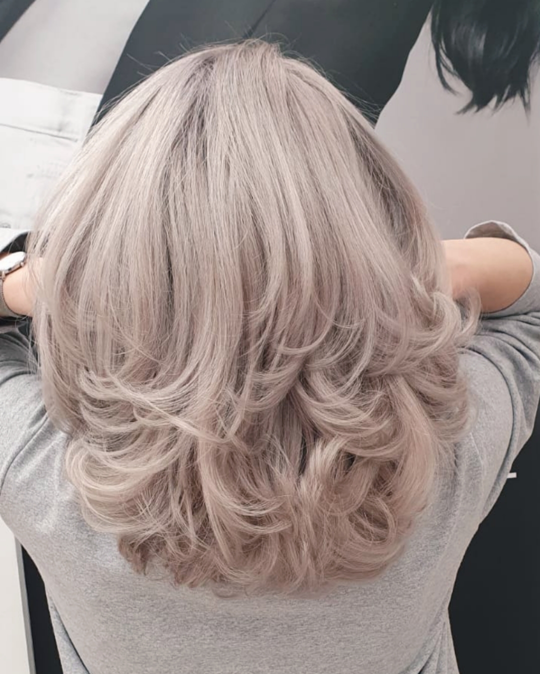 blond cenusiu