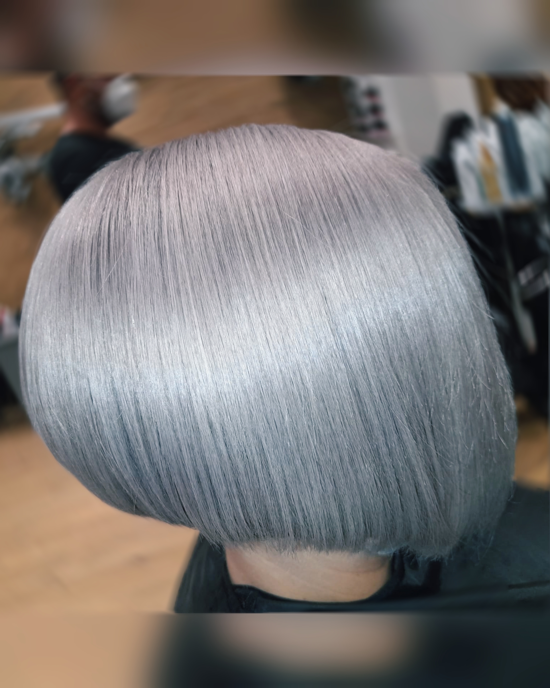 blond argintiu