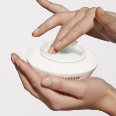 Masca ultra-hranitoare par par foarte uscat, mediu-gros, Kérastase Nutritive Masquintese, 200 ml