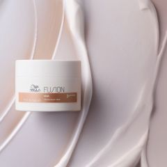 Masca de reparare pentru par deteriorat Wella Professionals Fusion, 150 ml