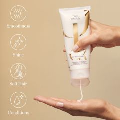 Balsam pentru par neted si stralucitor  Wella Professionals Oil Reflections, 200 ml