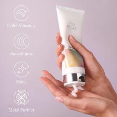 Balsam pentru par vopsit Wella Professionals Color Motion+ de mentinere a culorii si fortifiere, 200 ml